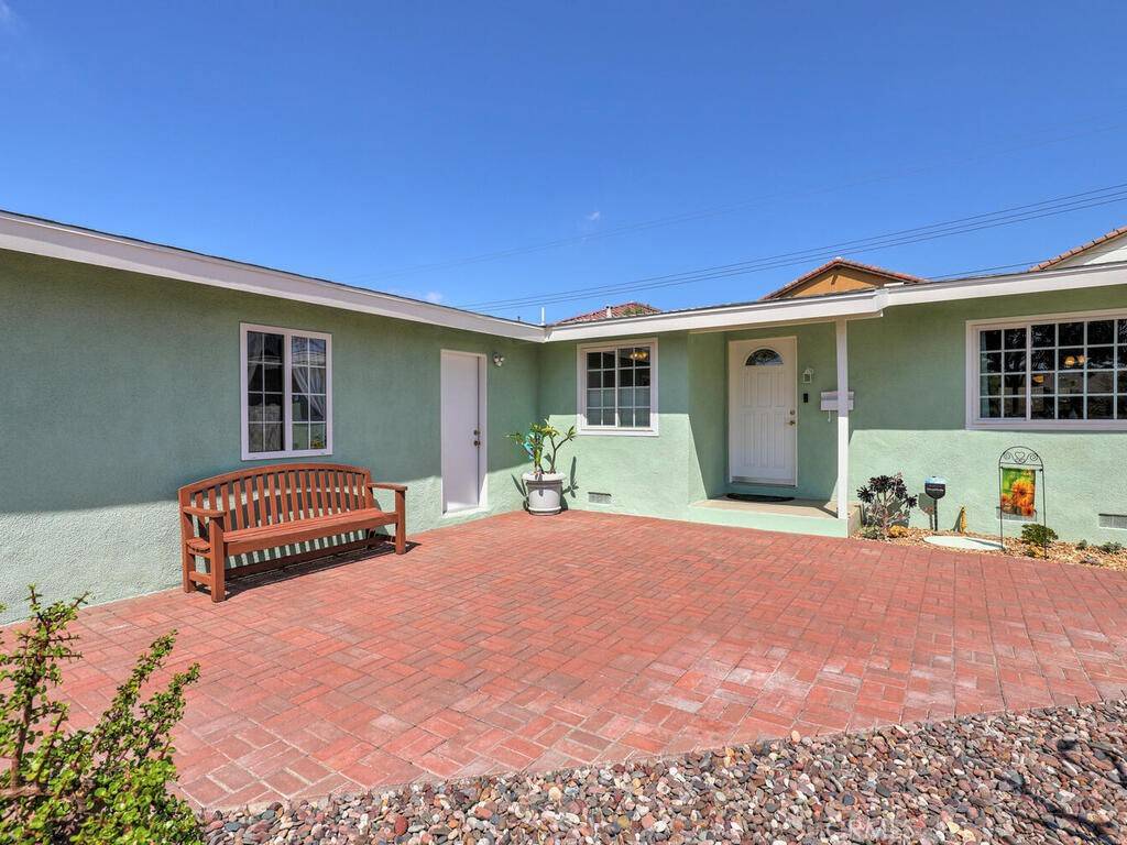 Stanton, CA 90680,7221 Syracuse AVE