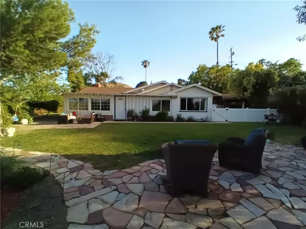 6758 ROLLING HILLS DR, Riverside, CA 92505