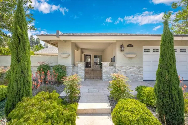 Tustin, CA 92780,14712 Emerywood RD