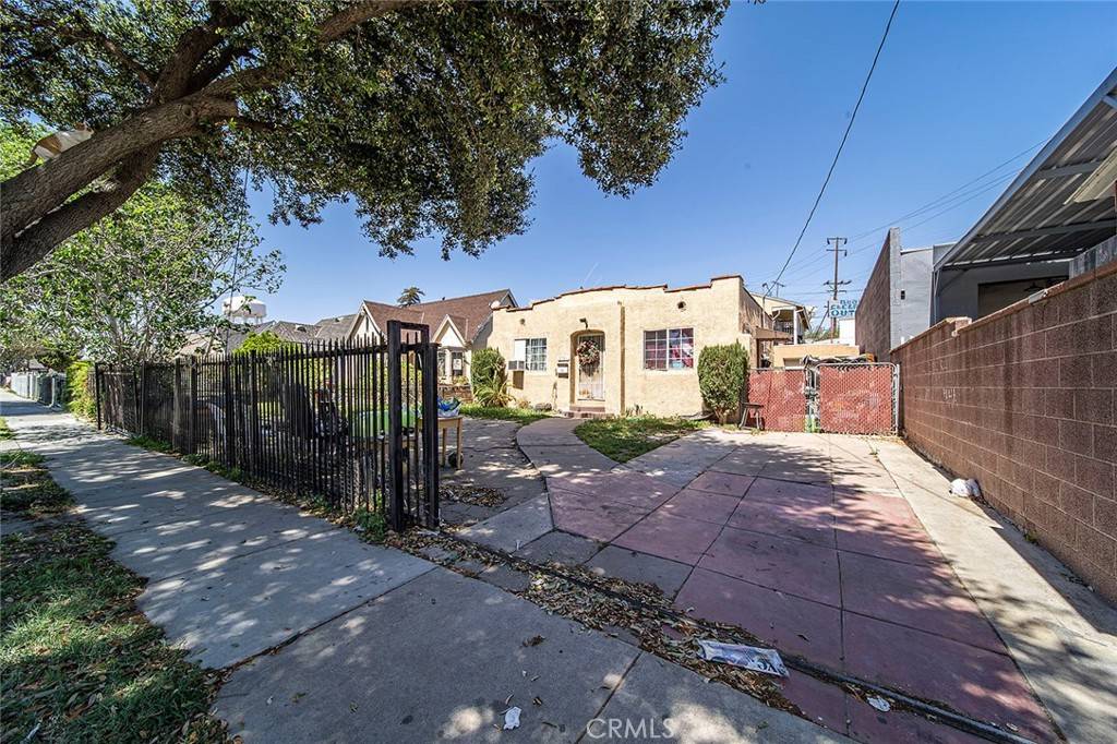 South Gate, CA 90280,2781 Orchard PL