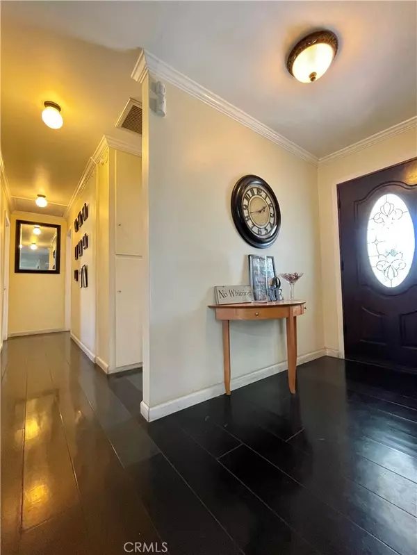 La Habra, CA 90631,550 W Patwood DR