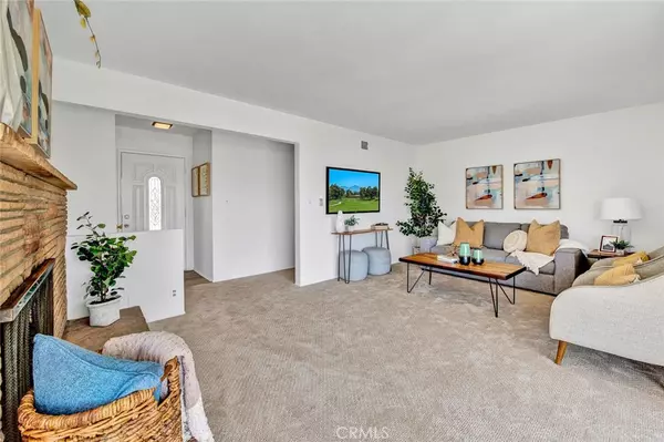 Tustin, CA 92780,12762 Elizabeth WAY