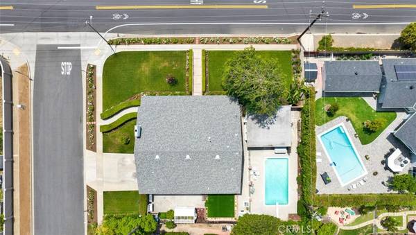 1651 La Colina DR, North Tustin, CA 92705