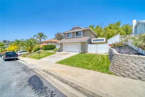 Lake Forest, CA 92630,27161 Valleymont RD