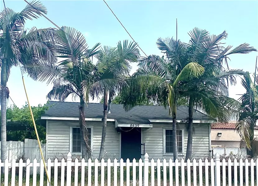 8439 Somerset BLVD, Paramount, CA 90723