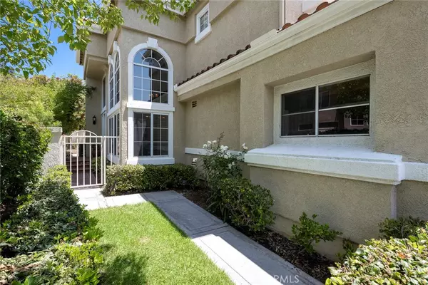 Yorba Linda, CA 92887,27735 Tamara DR