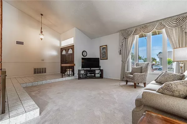 La Mirada, CA 90638,15871 Las Palmeras AVE