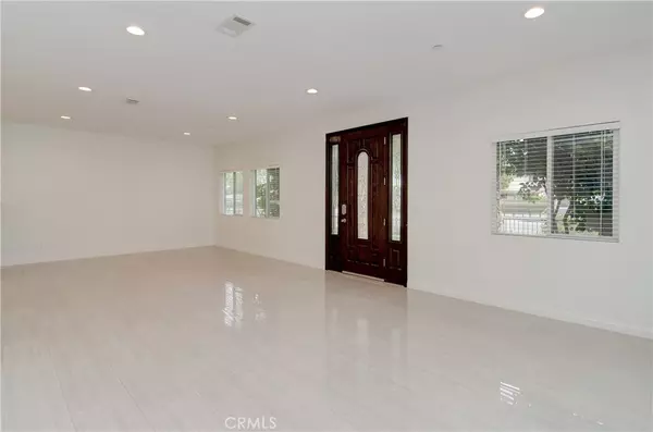 Santa Ana, CA 92704,4000 W Mcfadden AVE