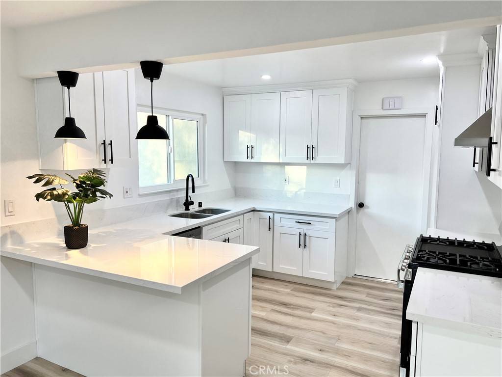 831 S Lime ST, Anaheim, CA 92805