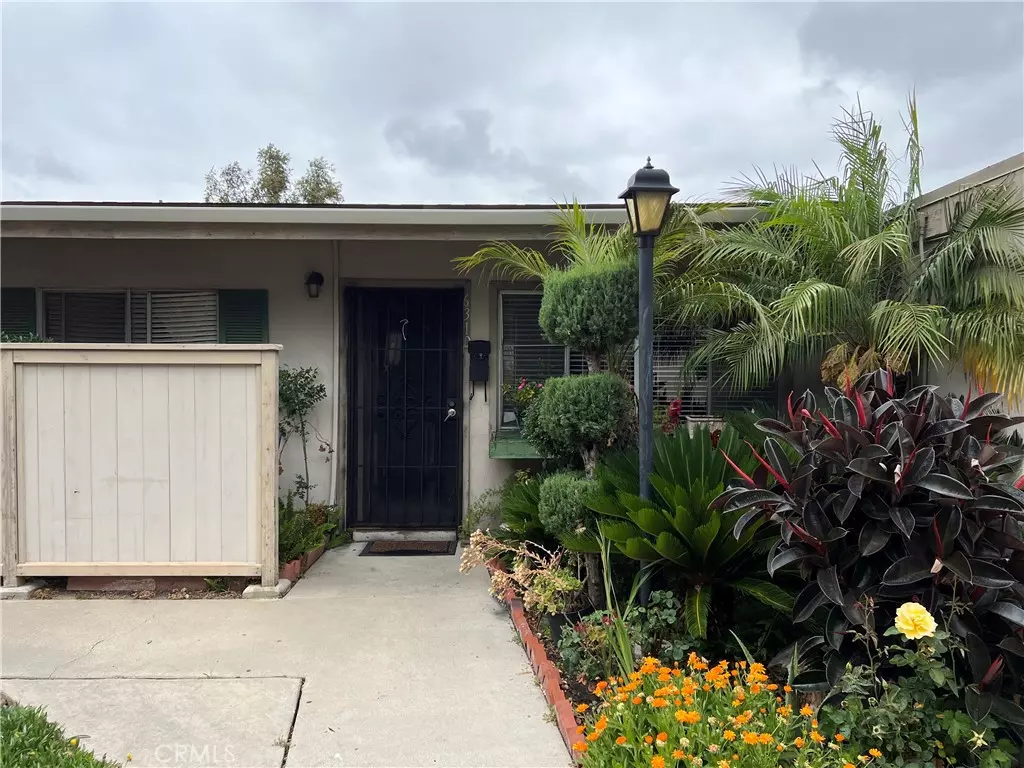 Tustin, CA 92780,631 W 6th ST #D
