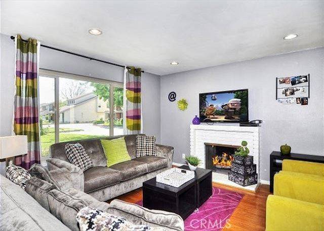 Anaheim, CA 92802,987 Lamark Lane