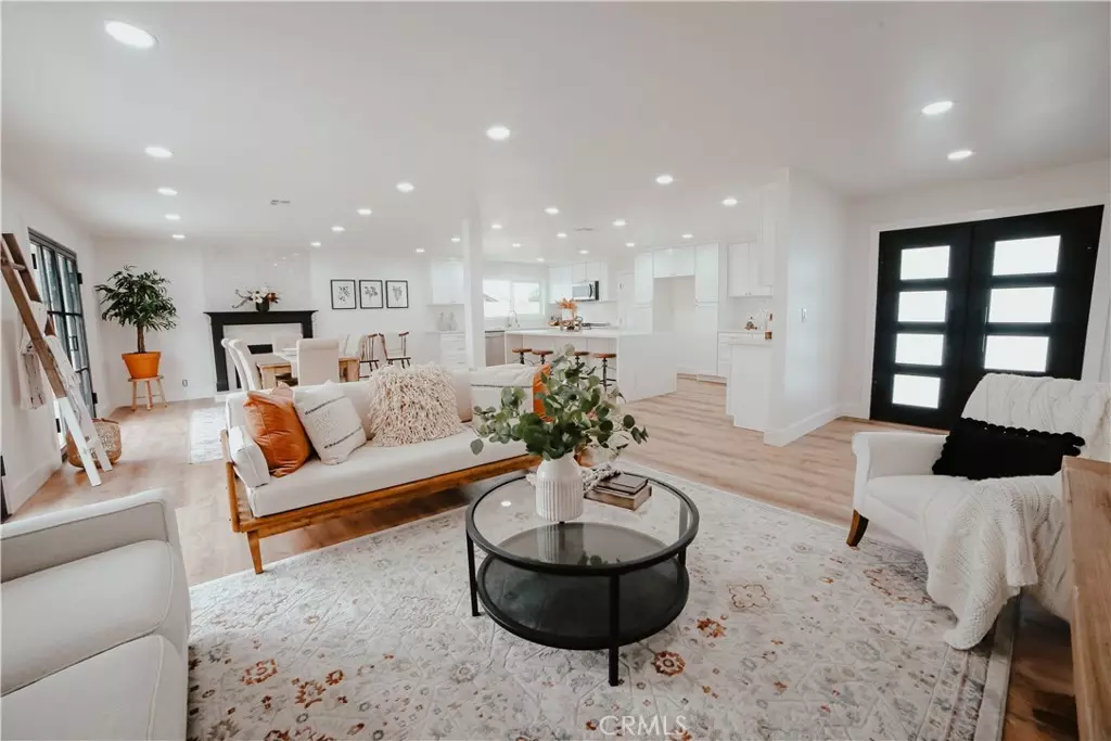 Yorba Linda, CA 92886,4872 Santa Fe ST