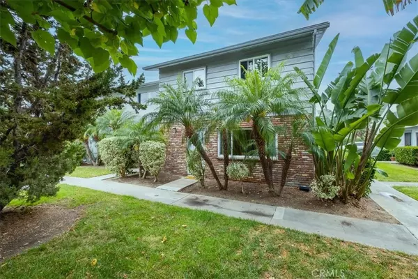 1777 Mitchell AVE #8, Tustin, CA 92780