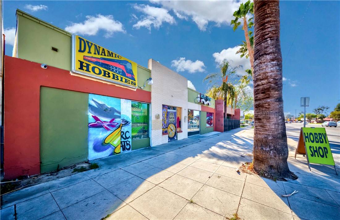 Hemet, CA 92543,811 E Florida AVE