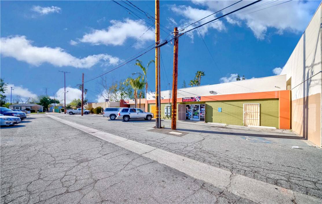 Hemet, CA 92543,811 E Florida AVE