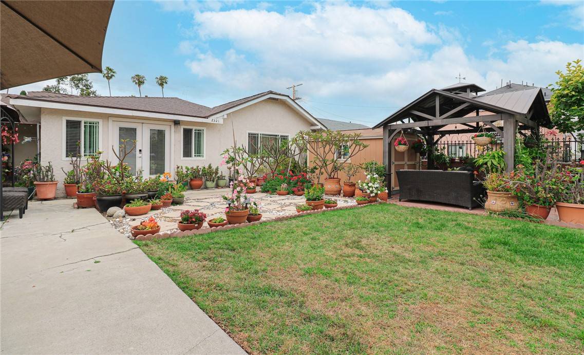 2321 Locust AVE, Long Beach, CA 90806