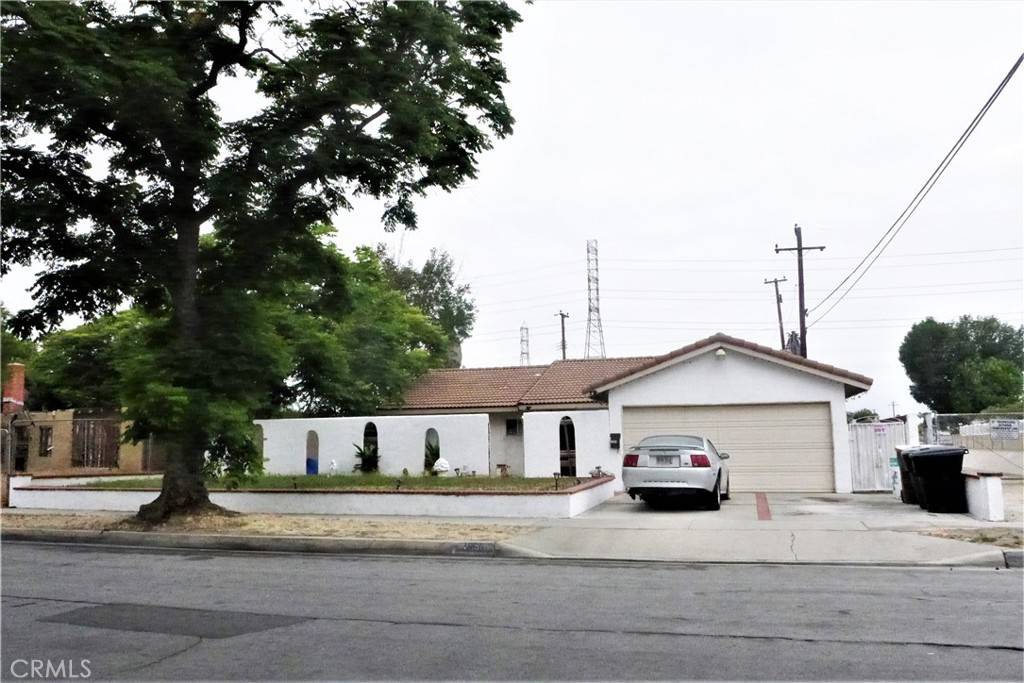 1555 W Kimberly AVE, Anaheim, CA 92802