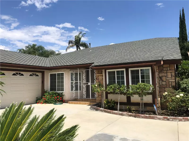 1951 E Whittier AVE, La Habra, CA 90631
