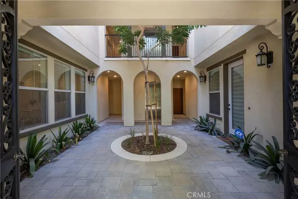 Brea, CA 92823,421 Mallorca LN