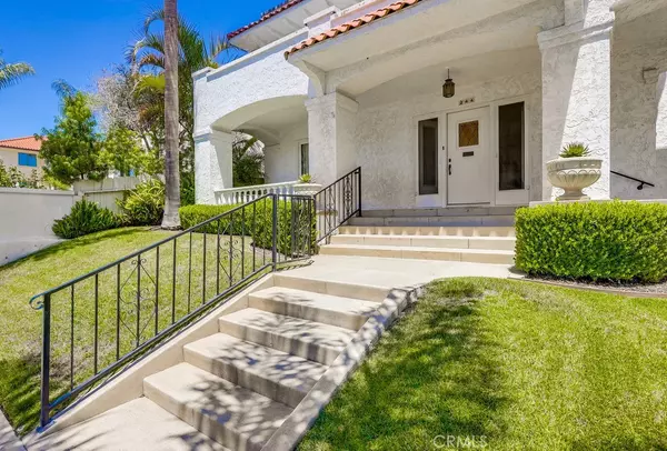 Long Beach, CA 90803,244 Roycroft AVE