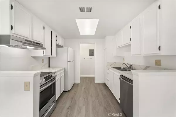 965 Las Lomas DR #66, La Habra, CA 90631