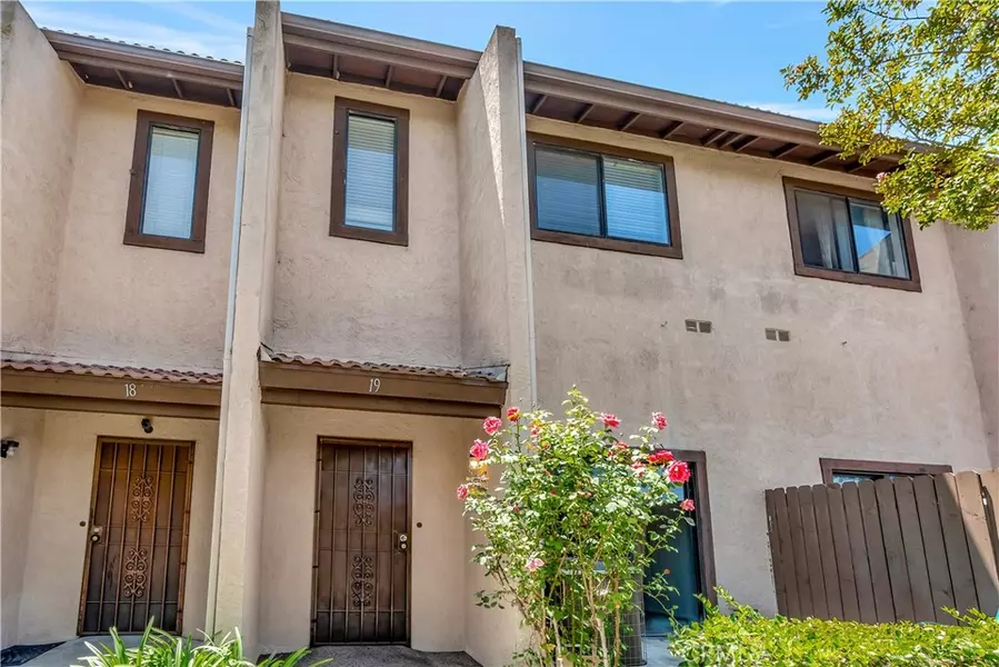 20821 Norwalk Blvd #19, Lakewood, CA 90715