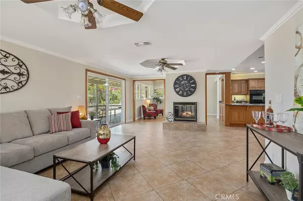 Brea, CA 92821,921 Hickory ST