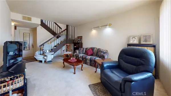 Paramount, CA 90723,16710 Orange AVE #B10