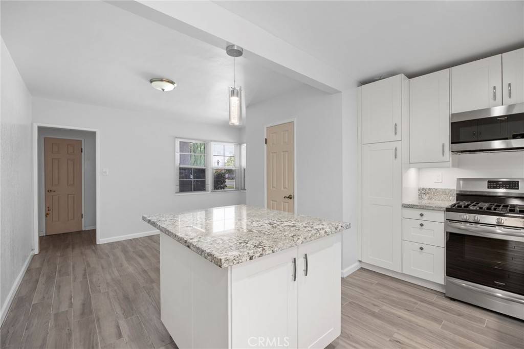Anaheim, CA 92801,2548 W Greenleaf AVE