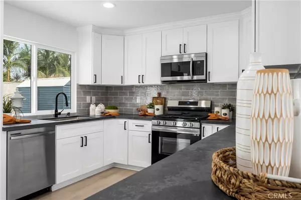 La Habra, CA 90631,750 El Nido ST