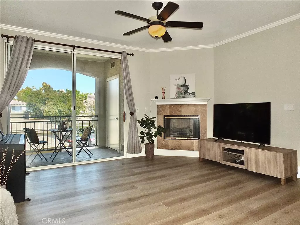 Aliso Viejo, CA 92656,22681 Oakgrove #625