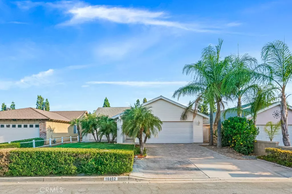 Yorba Linda, CA 92886,16892 Wabash AVE