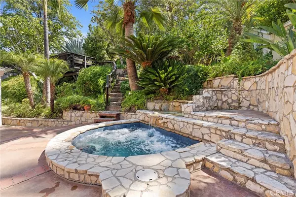 Anaheim Hills, CA 92807,584 S Andover DR