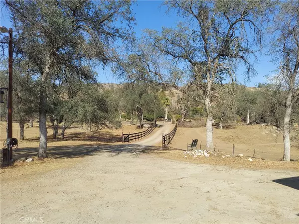 37963 Squaw Valley RD, Squaw Valley, CA 93675