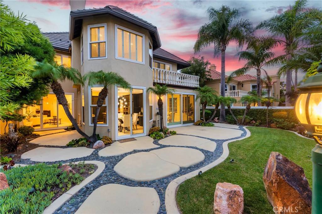 6102 Greenbrier DR, Huntington Beach, CA 92648
