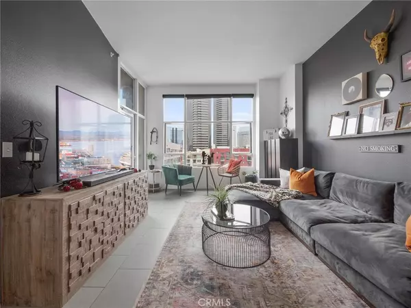 San Diego, CA 92101,530 K ST #607