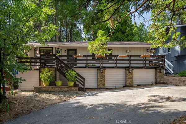 2520 Whispering Pine DR, Running Springs, CA 92382