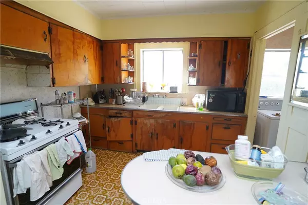 Rosemead, CA 91770,3215 Falling Leaf AVE