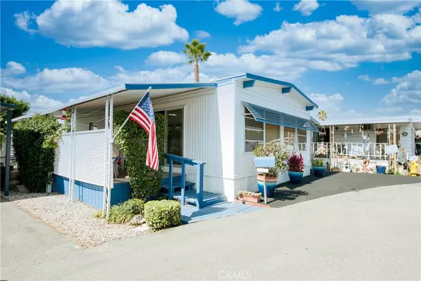 Long Beach, CA 90803,305 JADE COVE #59