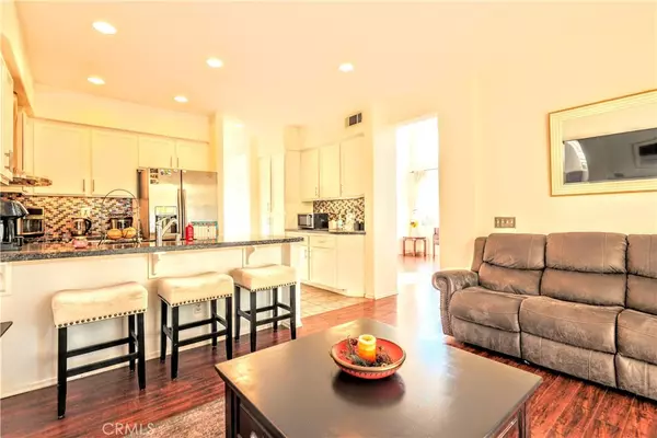 Rancho Santa Margarita, CA 92688,6 Via Estampida