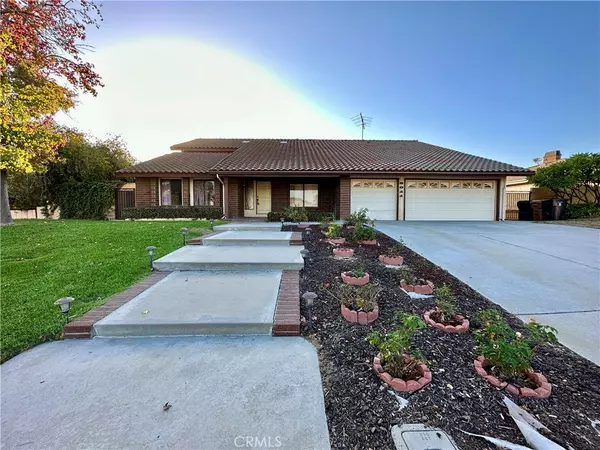 6041 Saddletree LN, Yorba Linda, CA 92886