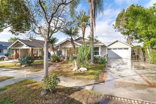 720 S Parton ST, Santa Ana, CA 92701