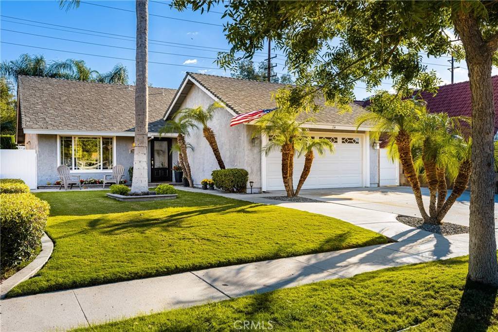 7820 E Woodsboro AVE, Anaheim Hills, CA 92807