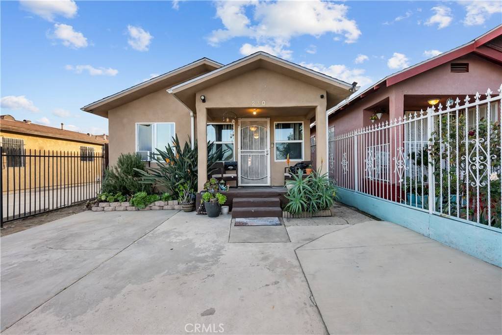 230 W 112th ST, Los Angeles, CA 90061