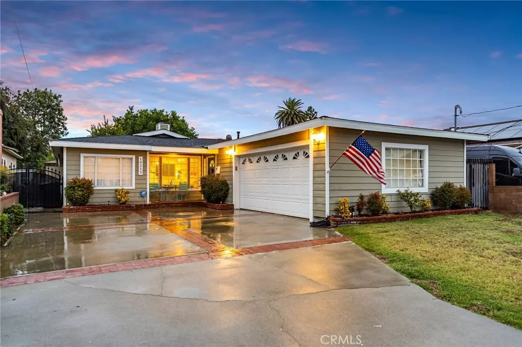 Bellflower, CA 90706,10253 Park ST