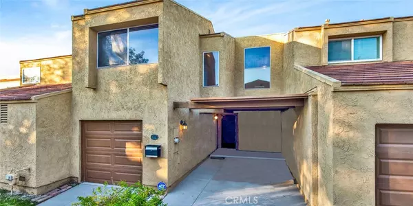 Yorba Linda, CA 92886,4727 Cardena PLZ