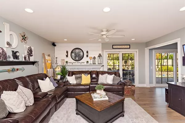 Placentia, CA 92870,213 Louise DR