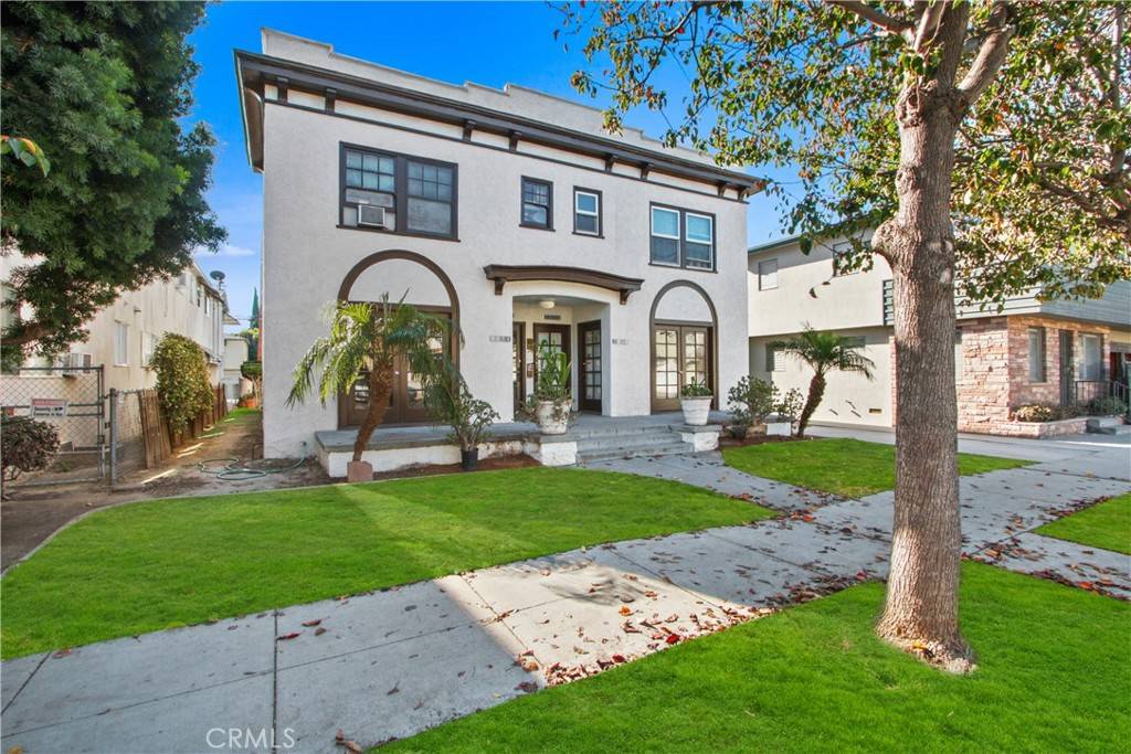 3032 E 3rd ST, Long Beach, CA 90814