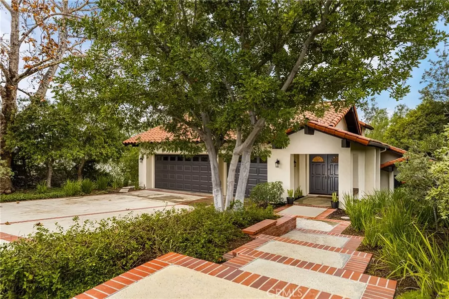 1892 Derby DR, North Tustin, CA 92705