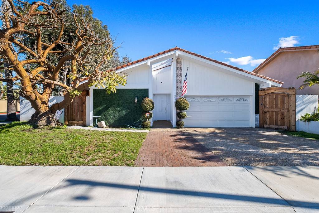 Huntington Beach, CA 92649,16892 Baruna LN